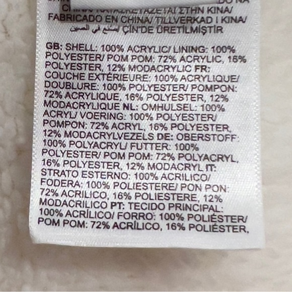 NWT Timberland Heavy Cable Knit PomPom Beanie with Fleece Lining in Ivory - Picture 5 of 6